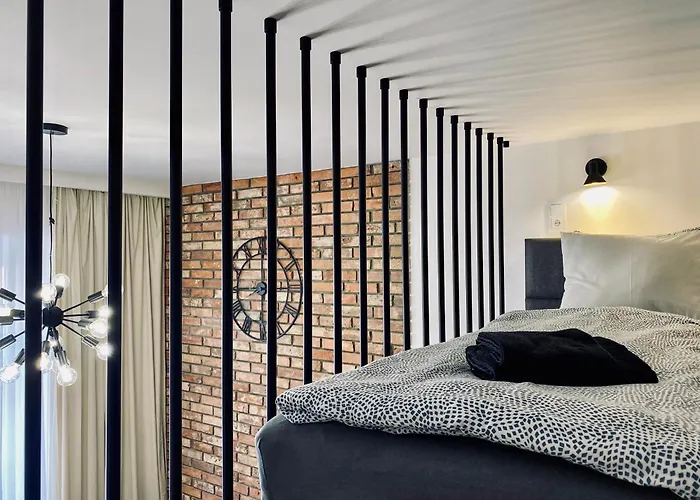 Apartment Premium Jacuzzi For Couples, Old Town