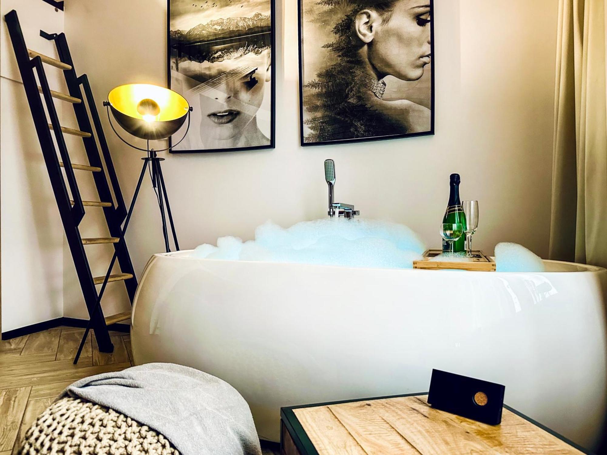 Apartamento Premium Jacuzzi For Couples, Old Town