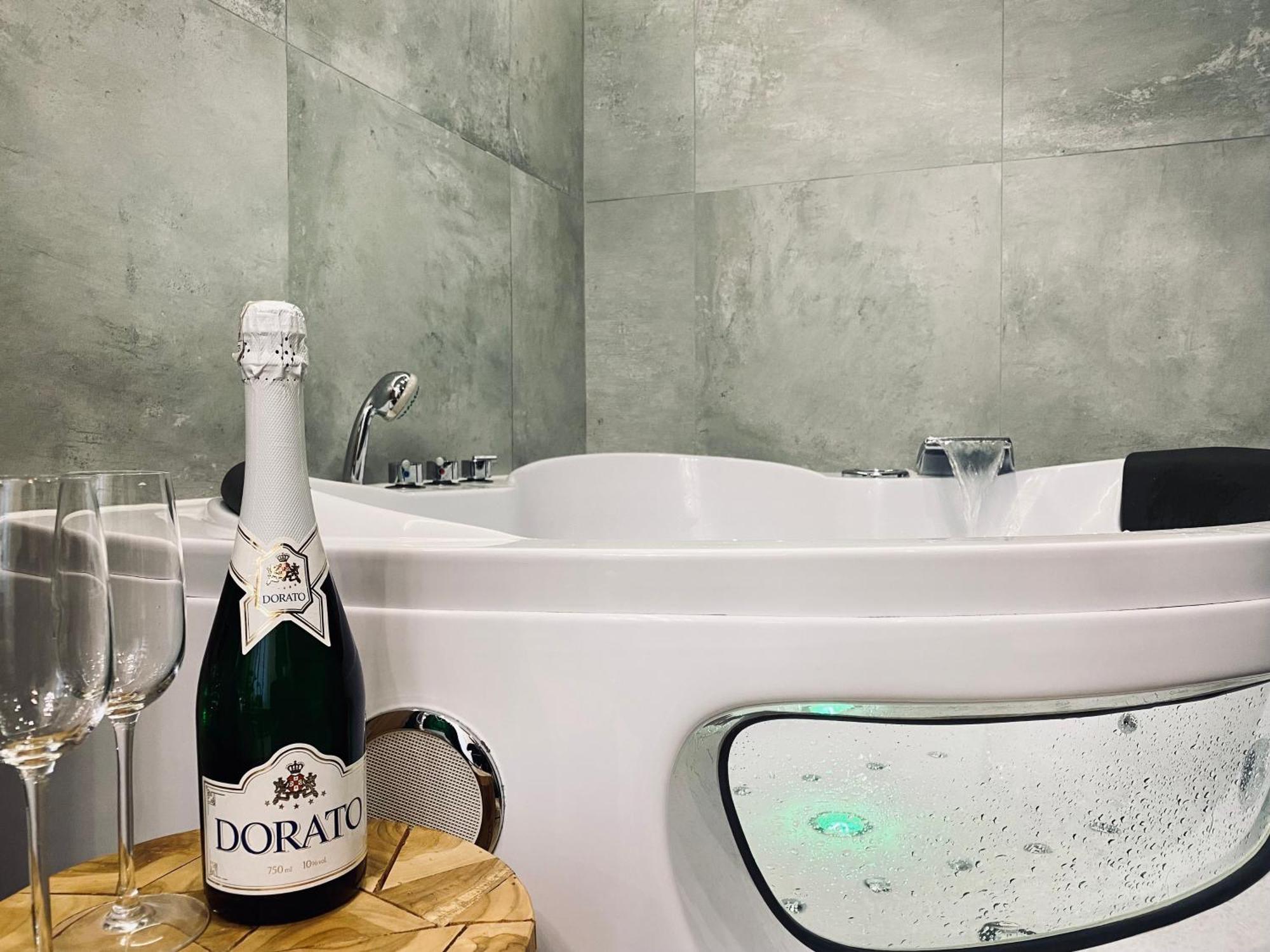 Premium Jacuzzi For Couples, Old Town * Cracovia