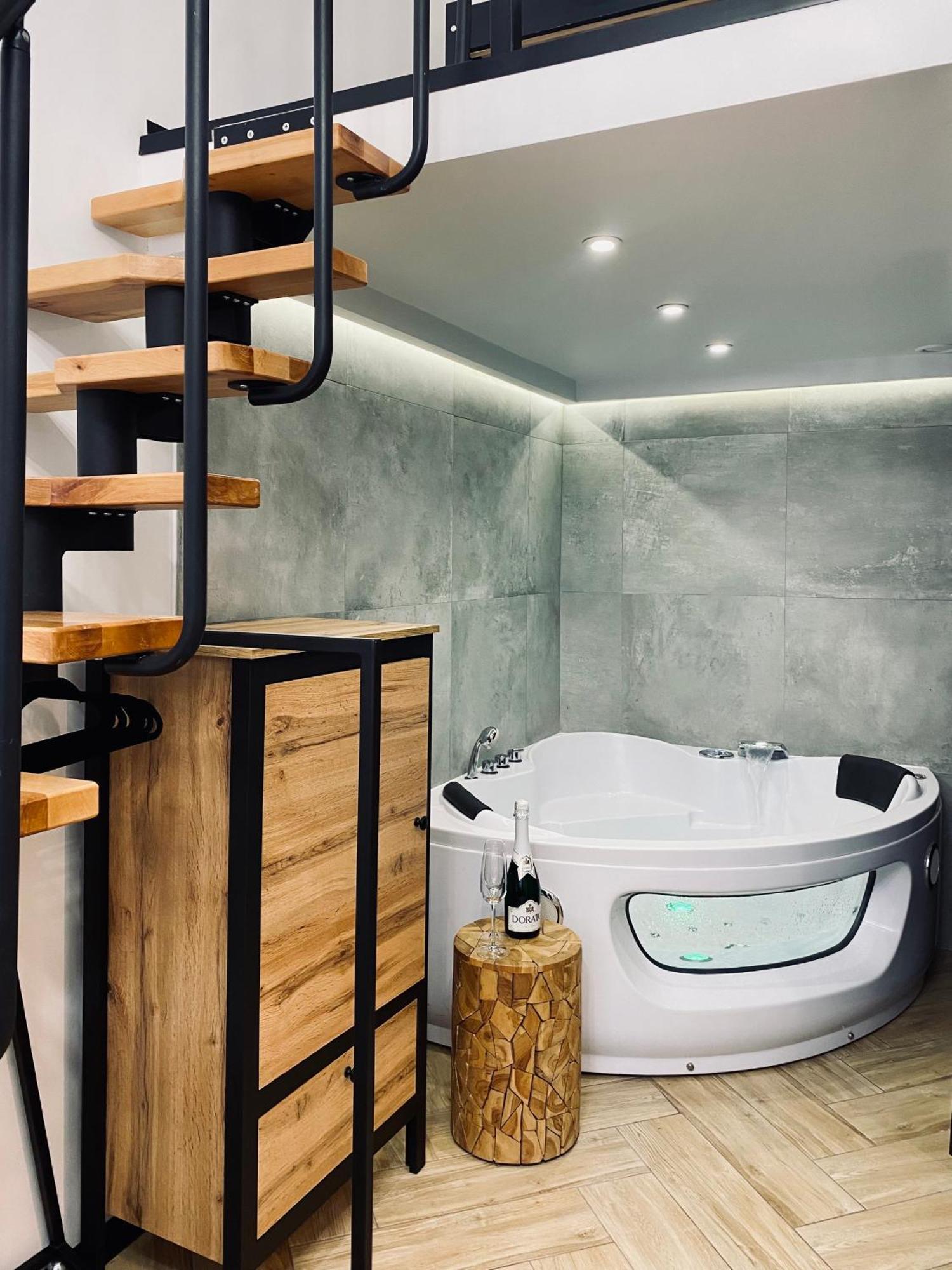 Apartament Premium Jacuzzi For Couples, Old Town *